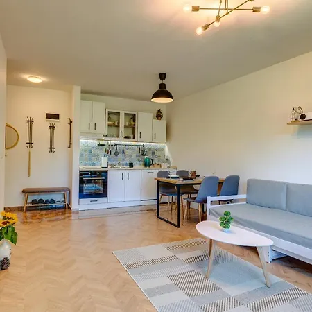 Апартаменты Kometa Cozy 1-bd Flat By Flat Mаnager
