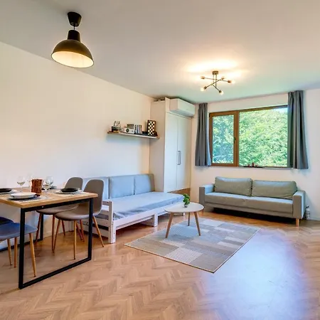 Apartment Kometa Cozy 1-bd Flat By Flat Mаnager