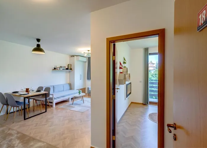 Kometa Cozy 1-bd Flat By Flat Mаnager